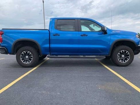 Used 2024 Chevrolet Silverado 1500 ZR2 image 4