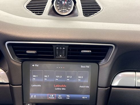 Used 2017 Porsche 911 Carrera 4S image 15