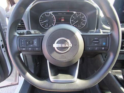 Used 2024 Nissan Rogue SV AWD/4WD image 32
