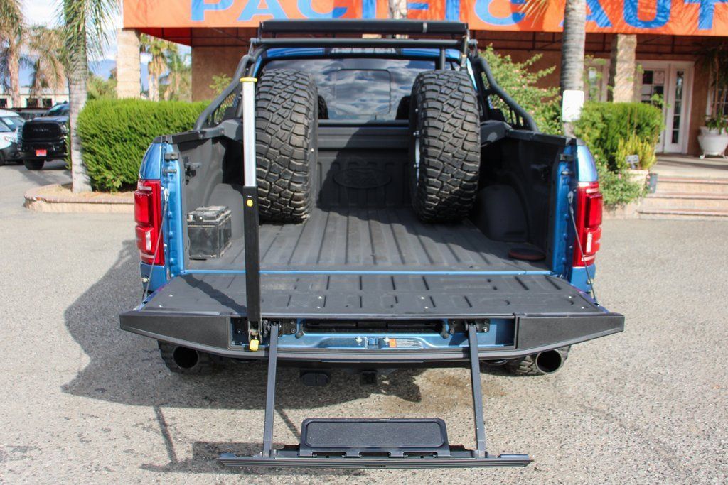 Used 2019 Ford F150 Raptor w/ Equipment Group 802A Luxury AWD/4WD image 11