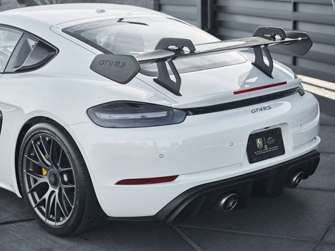 Used 2024 Porsche 718 Cayman GT4 RS w/ Weissach Package image 16