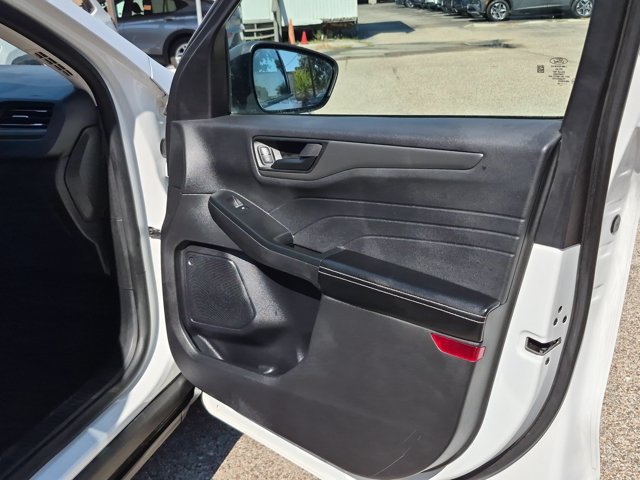 Used 2025 Ford Escape Active AWD/4WD image 29
