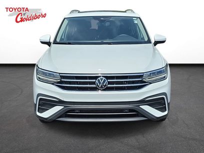 Used 2024 Volkswagen Tiguan SE w/ Panoramic Sunroof Package