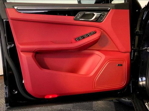 New 2026 Porsche Macan S image 20