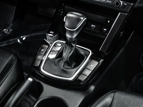 Used 2024 Kia Seltos EX image 17