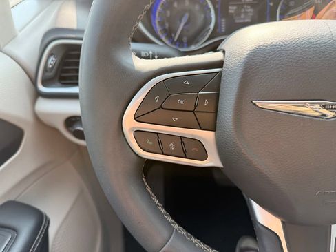 Used 2024 Chrysler Voyager LX FWD image 16
