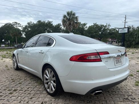 Used 2011 Jaguar XF Premium RWD image 5