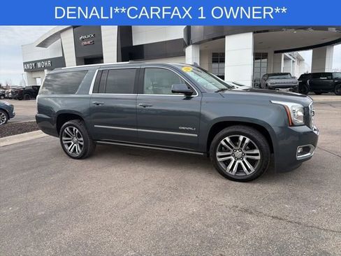 Used 2020 GMC Yukon XL Denali w/ Denali Premium Package image 15
