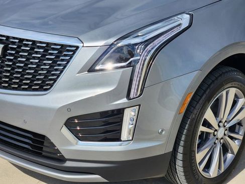 New 2025 Cadillac XT5 Premium Luxury w/ Technology Package FWD image 7