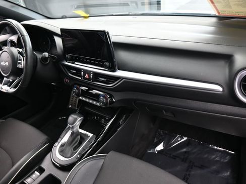 Used 2023 Kia Forte GT-Line w/ GT-Line Premium Package image 42