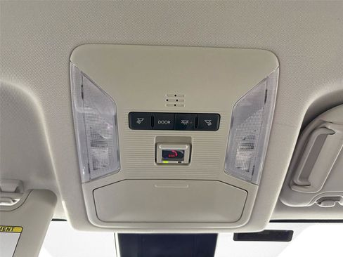 Used 2024 Toyota RAV4 Hybrid Woodland image 6