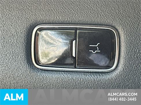 Used 2025 Lincoln Navigator Reserve AWD/4WD image 37