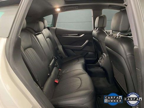 Used 2021 Maserati Levante image 44