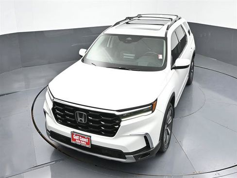Used 2024 Honda Pilot Elite image 41