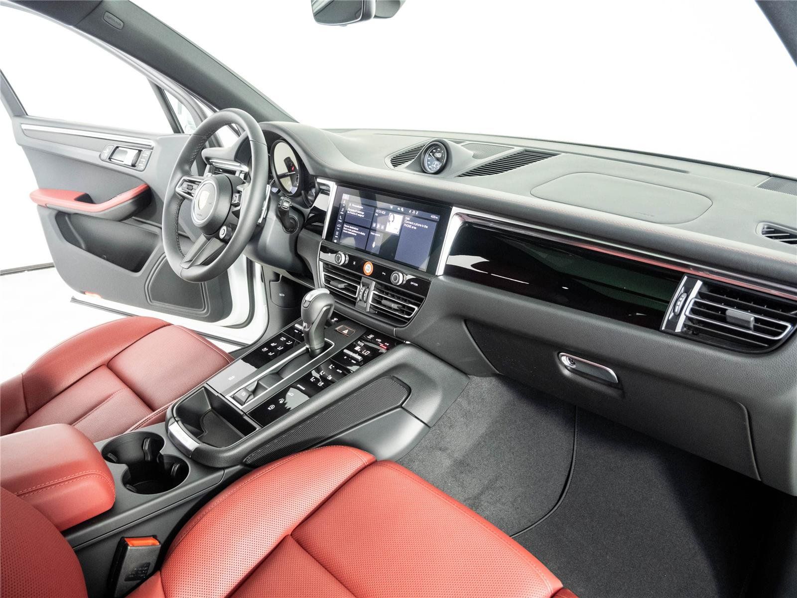 New 2026 Porsche Macan Turbo AWD/4WD image 25