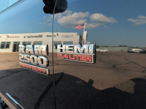 Used 2018 RAM 2500 Tradesman w/ Chrome Appearance Group AWD/4WD image 12