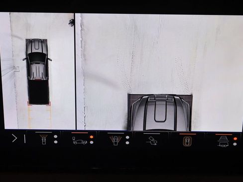 Used 2024 GMC Sierra 2500 AT4X w/ AT4X AEV Edition image 31