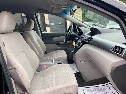 Used 2011 Honda Odyssey EX image 31