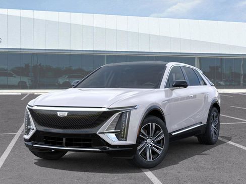 New 2025 Cadillac Lyriq Luxury image 7