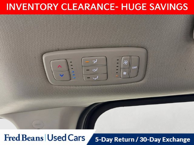 Used 2024 Kia Carnival LX FWD image 28