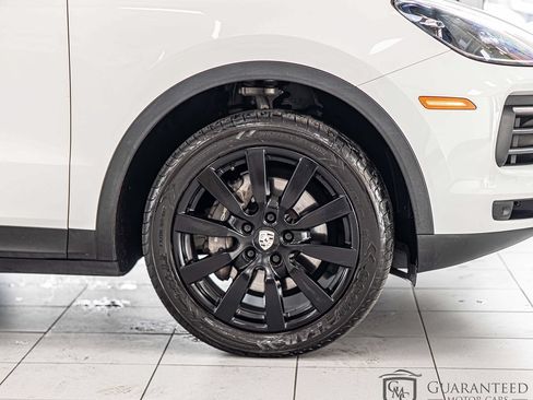 Used 2019 Porsche Cayenne AWD/4WD image 11