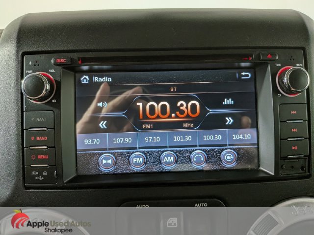 Used 2011 Jeep Wrangler Unlimited Sahara AWD/4WD image 17