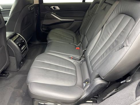 Used 2020 BMW X7 xDrive40i w/ Premium Package image 28