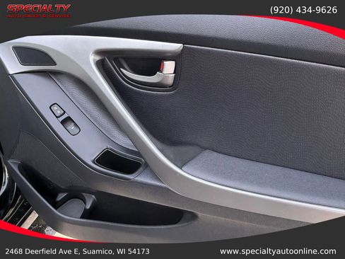 Used 2013 Hyundai Elantra Limited image 24