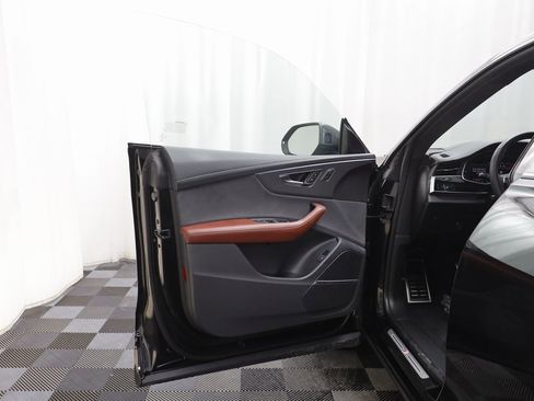 Used 2024 Audi SQ8 Prestige image 4