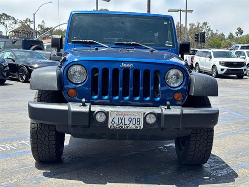 Used 2010 Jeep Wrangler Unlimited Rubicon w/ Trailer Tow Group AWD/4WD image 5
