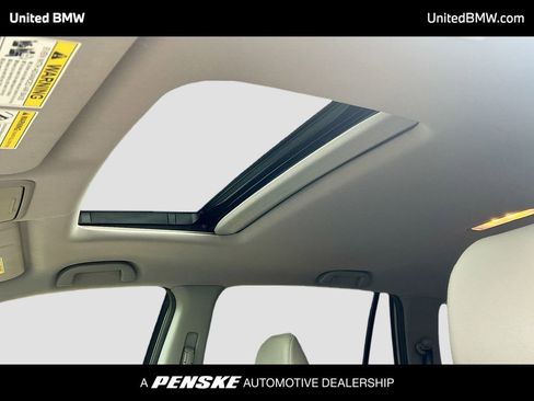 Used 2017 Honda Pilot EX-L image 11