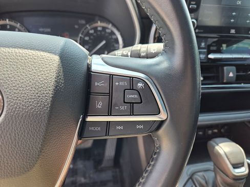 Used 2021 Toyota Highlander XSE image 33