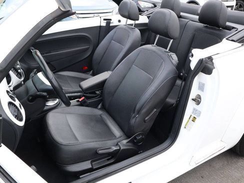 Used 2013 Volkswagen Beetle 2.5 image 6
