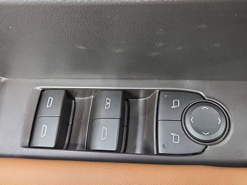 Used 2026 GMC Canyon AT4 w/ AT4 Premium Package image 33