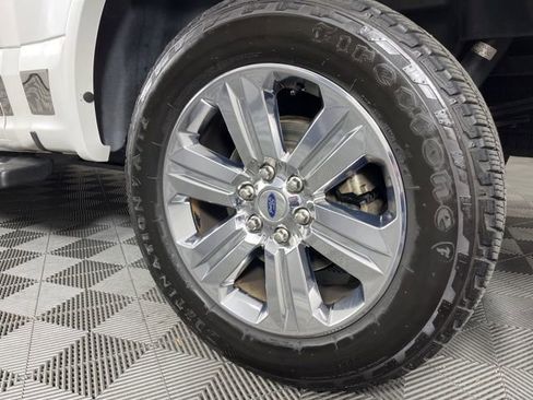 Used 2020 Ford F150 Lariat w/ Equipment Group 502A Luxury AWD/4WD image 13