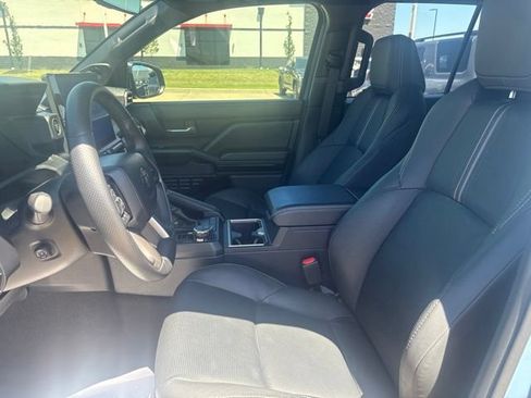 Certified 2026 Toyota 4Runner Limited AWD/4WD image 7