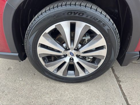 Used 2021 Subaru Ascent Limited w/ Technology Package image 12