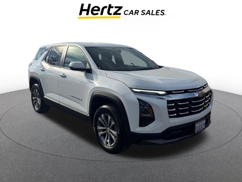 Used 2025 Chevrolet Equinox LT image 1