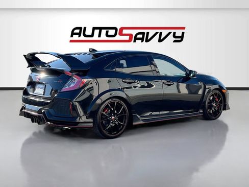 Used 2017 Honda Civic Type R image 7