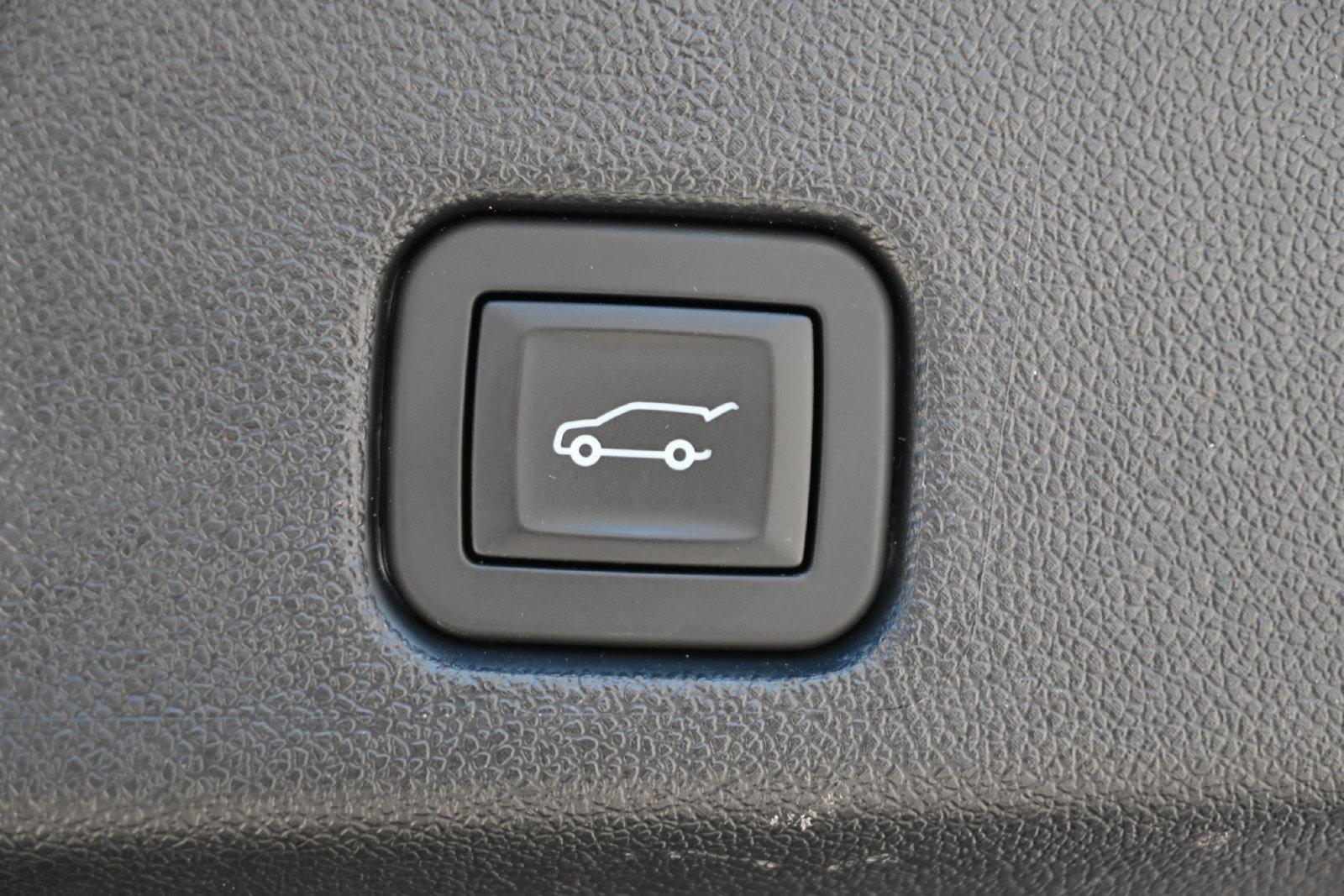 Used 2026 Chevrolet Traverse LT FWD image 28