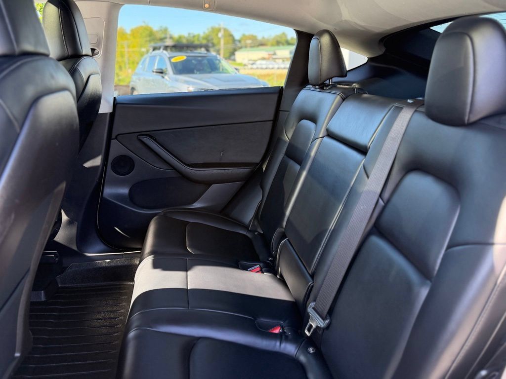 Used 2020 Tesla Model Y Long Range AWD/4WD image 6