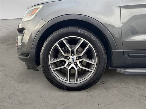 Used 2018 Ford Explorer Sport w/ Equipment Group 401A image 14