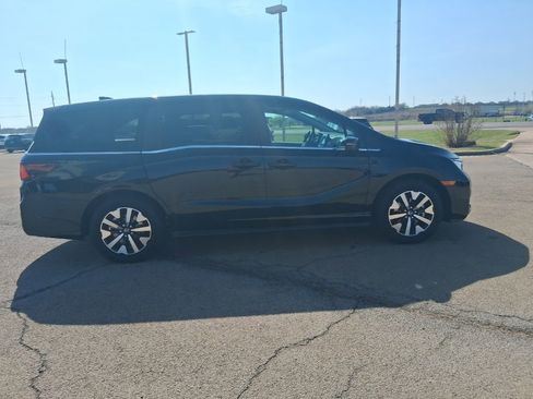 New 2026 Honda Odyssey EX-L image 4