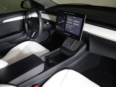 Used 2022 Tesla Model 3 Long Range AWD/4WD image 30