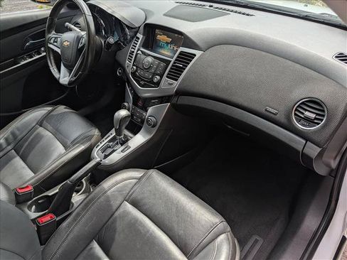 Used 2014 Chevrolet Cruze LTZ FWD image 12