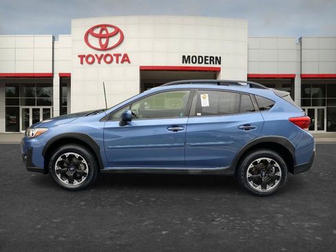 Used 2021 Subaru Crosstrek 2.0i Premium w/ Moonroof Package AWD/4WD image 7