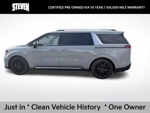 Certified 2023 Kia Carnival SX FWD image 3