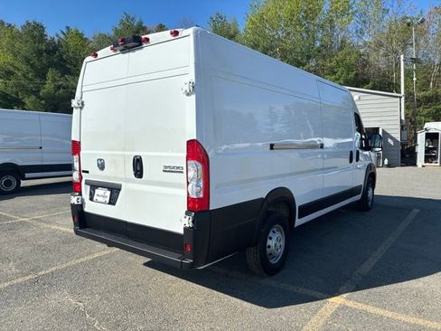Used 2023 RAM ProMaster 3500 w/ Driver Convenience Group FWD image 3