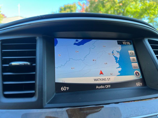Used 2017 INFINITI QX60 FWD w/ Deluxe Technology Package image 41