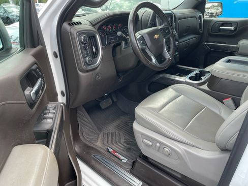 Used 2022 Chevrolet Silverado 1500 LTZ AWD/4WD image 4